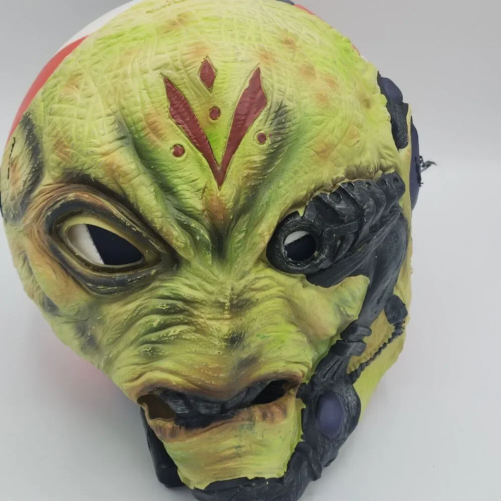 2009 Rubies Costume Company Alien Cyborg Swamp Monster Halloween Mask